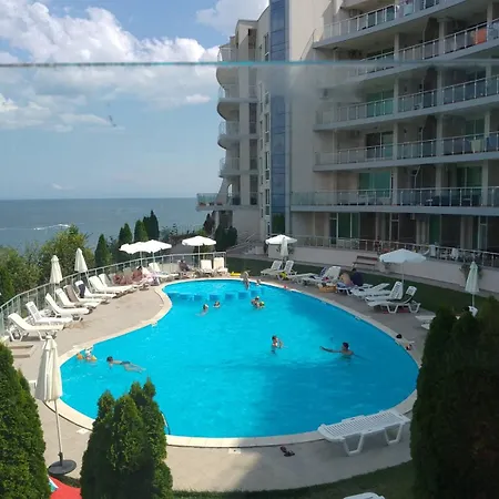 Silver B16 Apartment