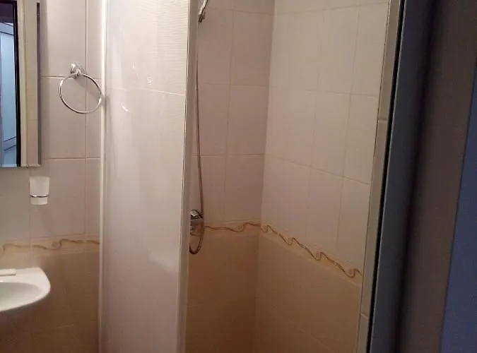 アパート Silver B16 ビャラ