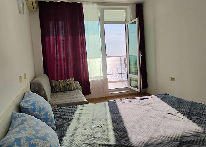 Silver B16 アパート ビャラ